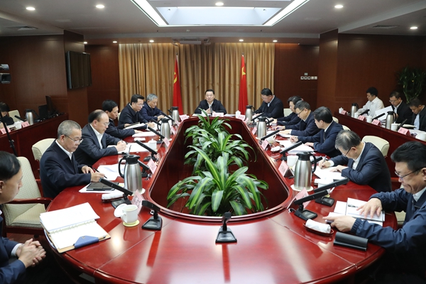 6370967282415397612754802